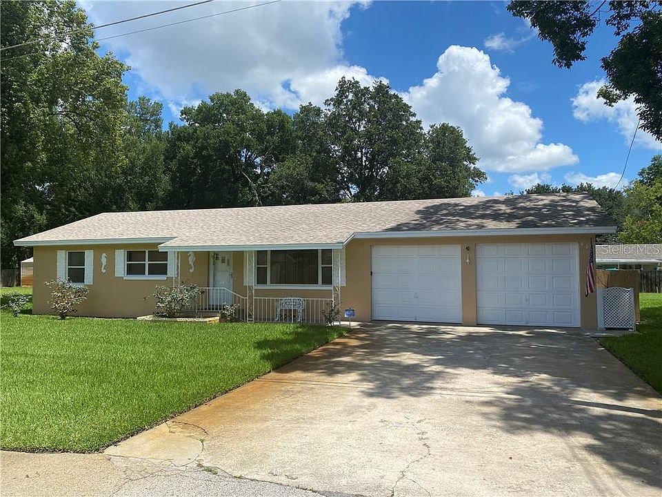 1st image of 409 Pinewood Ct