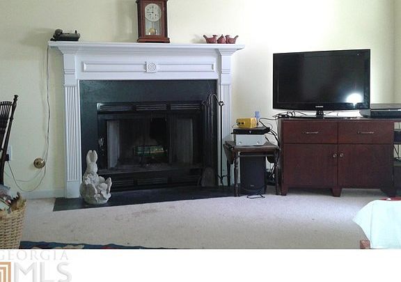 Gas fireplace in the great room.
