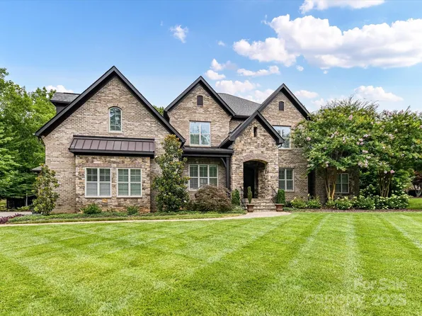 1111 Bromley Dr, Weddington, NC 28104
