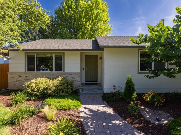 3780 W Sea Island Ct, Meridian, ID 83646