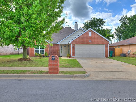 2nd image of 5324 S Redbud Pl W