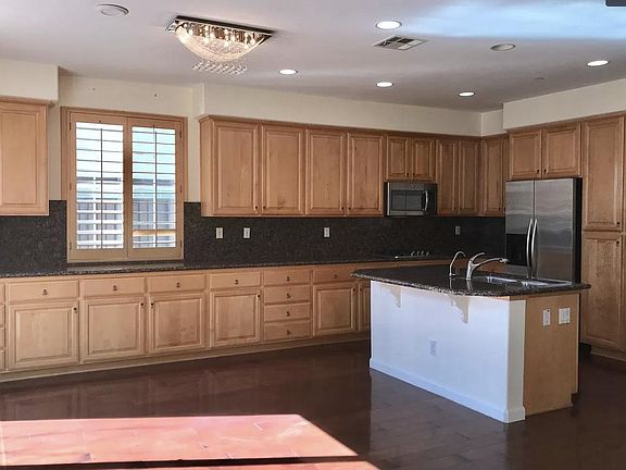 5th image of 124 Elderberry Ln