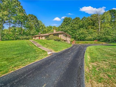 7032 Deepwood Dr, Chagrin Falls, OH, 44022