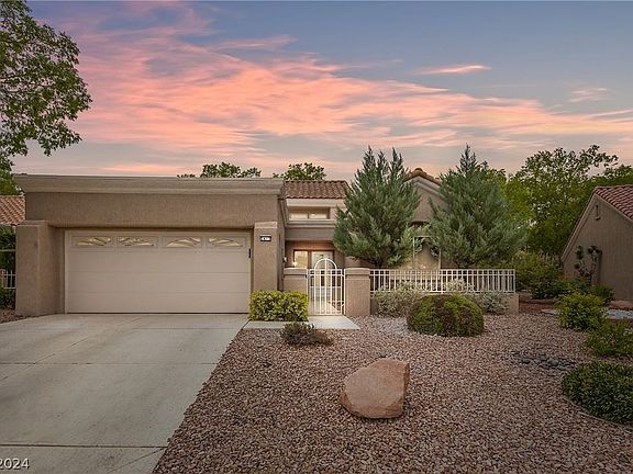 2nd image of 2413 Desert Glen Dr