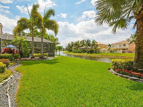 5th image of 7610 Oak Grove Cir