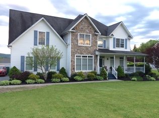 45 Harrisons Trl, Hopewell Junction, NY 12533