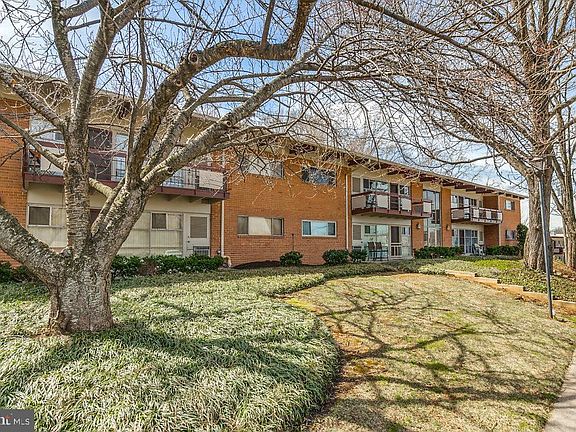 3rd image of 4257 Americana Dr APT 201