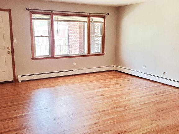 5th image of 1111 Holiday Ln #Des