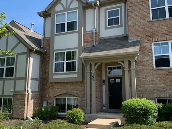 197 Rosehall Dr, Lake Zurich, IL 60047
