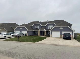 16028 Prairie Way, Basehor, KS 66007