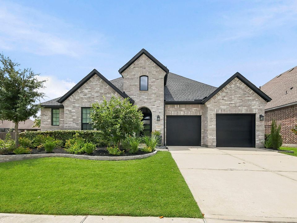 1st image of 28338 Sterling Oak Dr