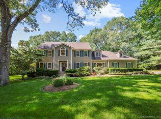 76 Pennywise Ln, Glastonbury, CT 06033
