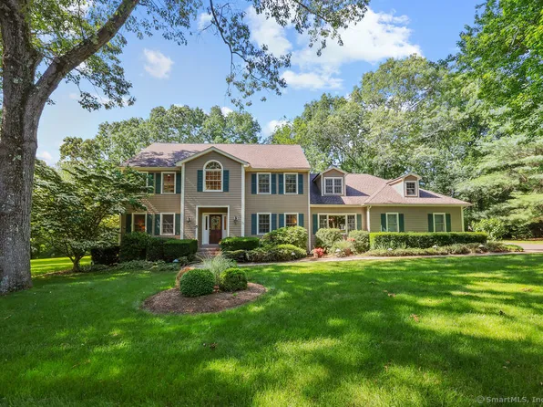76 Pennywise Lane, Glastonbury, CT 06033