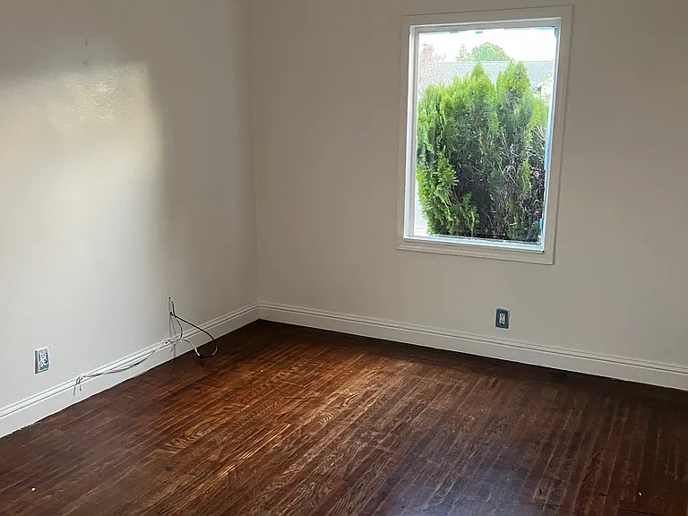 2315 Durant Ave — Photo 11