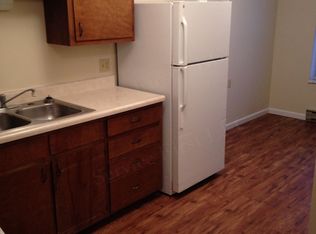 307 E Hackberry St #B4, Fayette, MO 65248