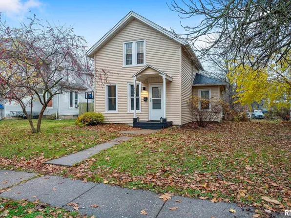 719 E 13th St, Davenport, IA 52803
