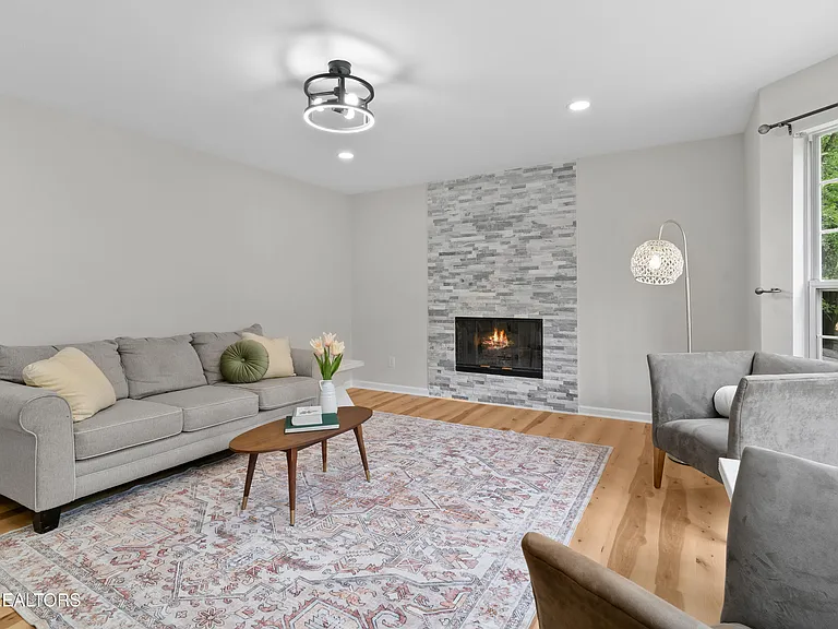 8860 Brucewood Ln — Photo 21