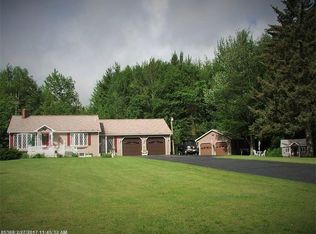 84 Estes Ave, Palmyra, ME 04965