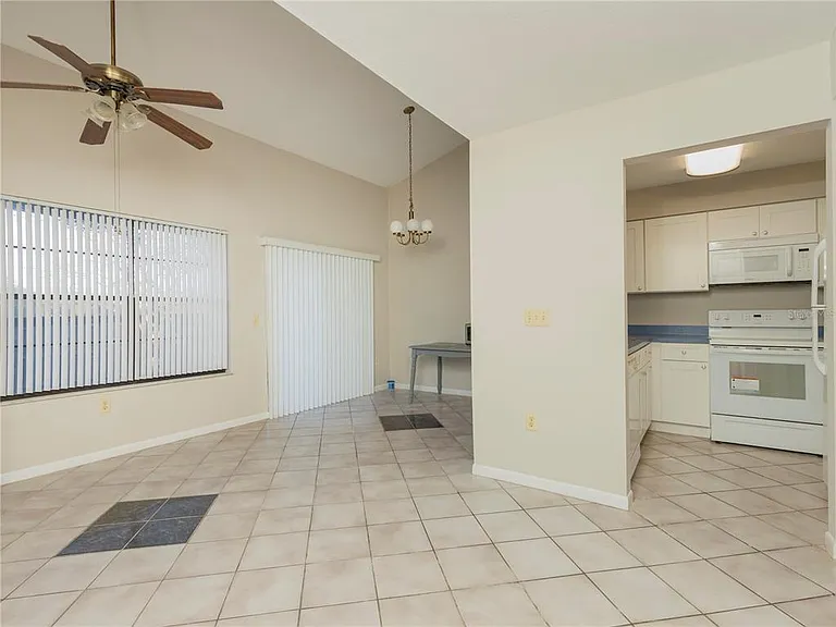 4356 SW 20th Ln — Photo 5