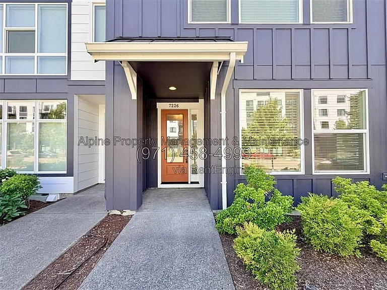 7226 SE Blanton St — Photo 2