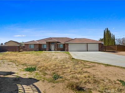 8214 10th Ave, Hesperia, CA, 92345