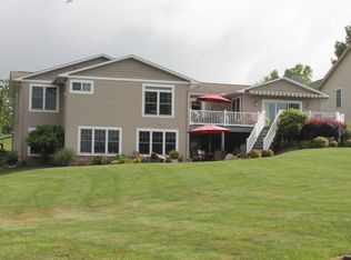 21176 Floralwood Dr, Howard, OH 43028