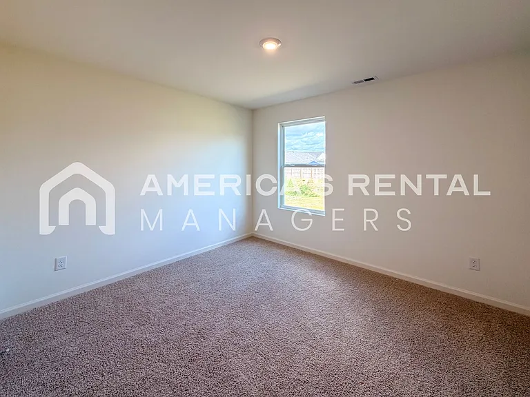 377 Koslin Loop — Photo 19