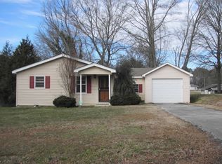 1210 W Ash St, Iuka, MS 38852