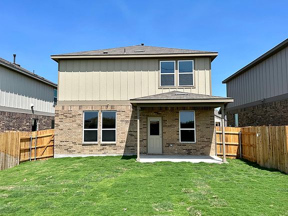 2nd image of 187 Papaya Dr