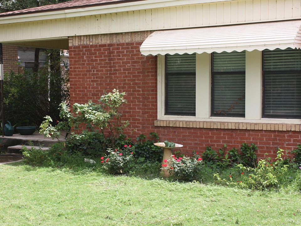 Nice area, nice porch