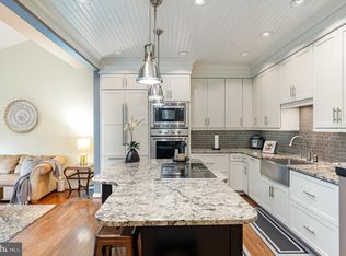 7749 Effingham Sq, Alexandria, VA 22315