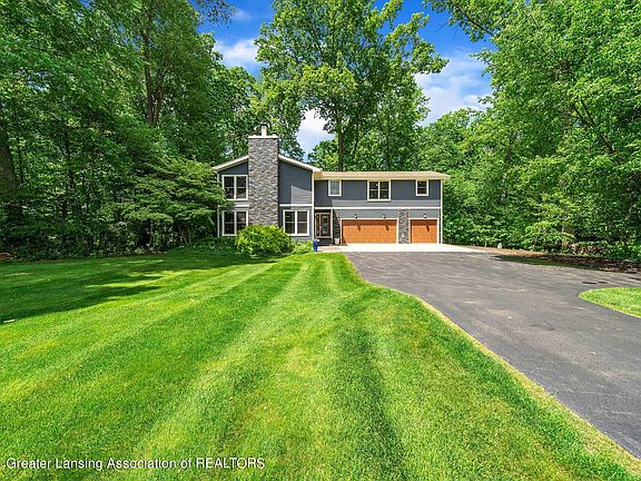 3rd image of 8886 W Scenic Lake Dr