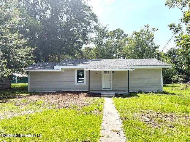 3 bed, 1.0 bath, 1280 sqft, $1,400 — Photo 1