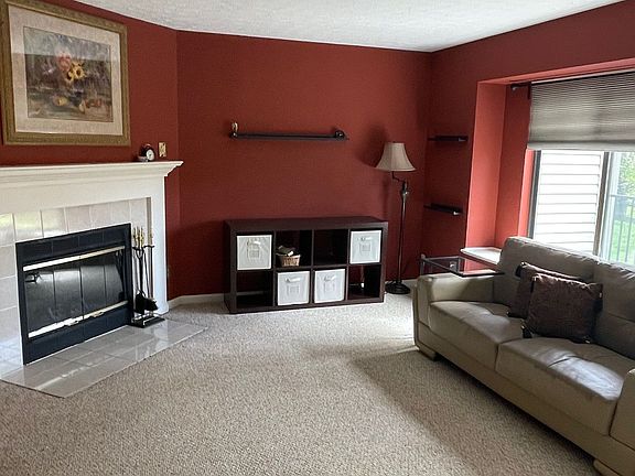 3rd image of 7728 Hackney Cir