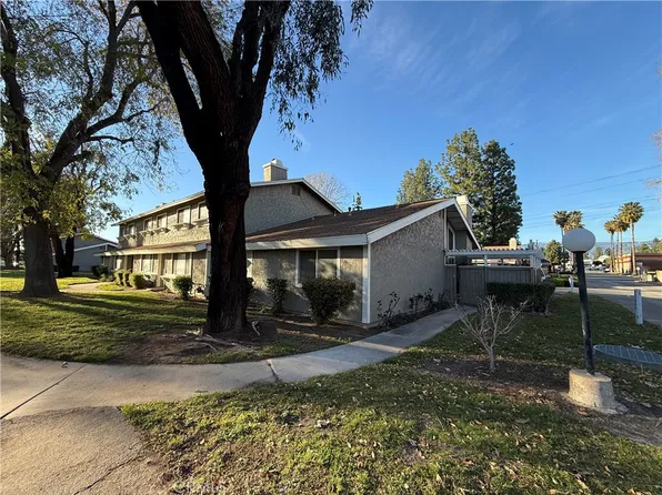 2061 W Redlands Blvd APT 21E, Redlands, CA 92373