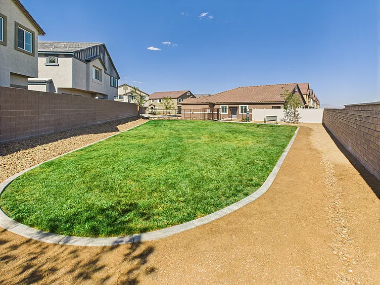 Elkhorn Pointe at Heartland — Photo 19