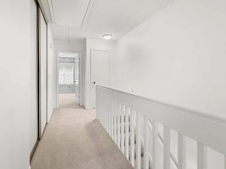 1161 Shadow Lake Cir #E — Photo 11