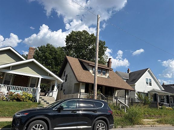 2nd image of 1359 N Tuxedo St