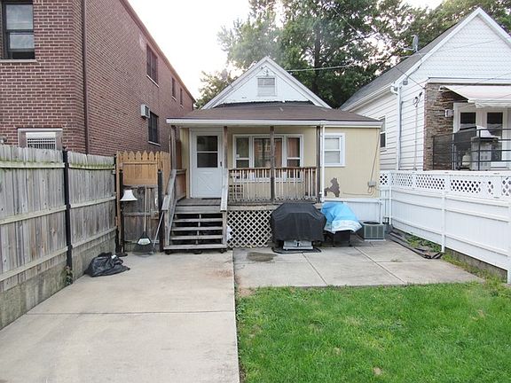 4th image of 3621 S Parnell Ave