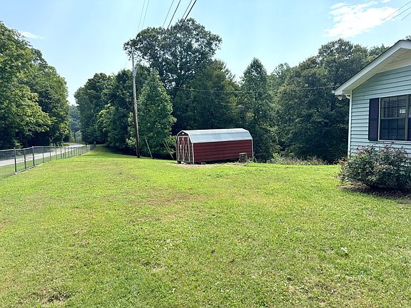 2nd image of 1202 Pickle Knight Rd