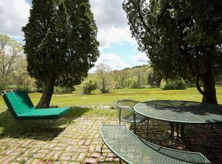 13 Mill St, Sherborn, MA 01770