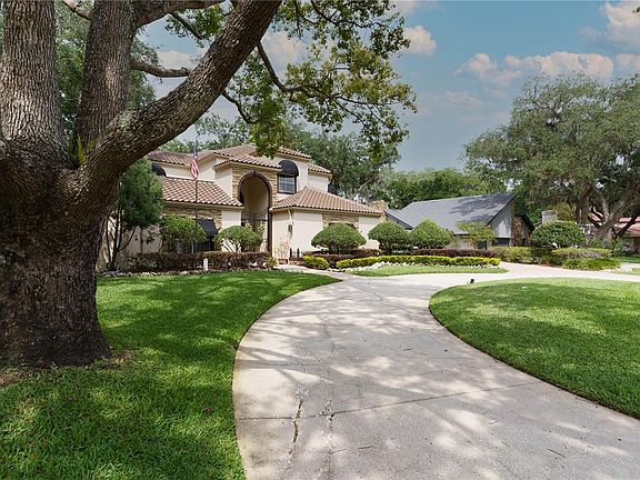 2nd image of 6019 Hammock Woods Dr