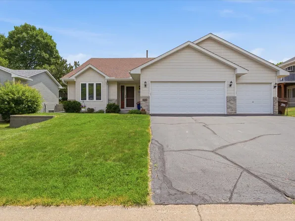 7910 Blackstone Ave, Inver Grove Heights, MN 55076