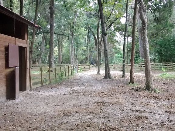 5th image of 24 Steeplechase Trl