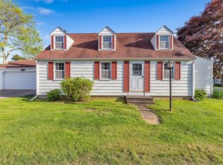 23 Howard Rd, Old Lyme, CT 06371