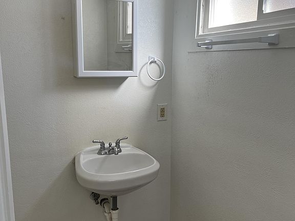 5th image of 2036 8th Ave