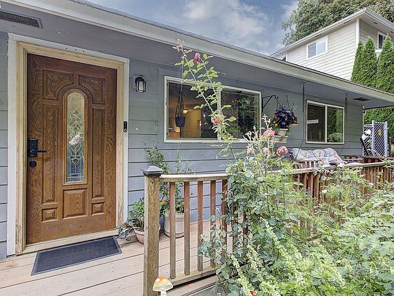 2nd image of 10107 SE Tibbetts Ct