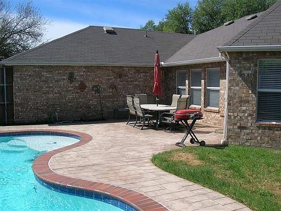 4th image of 6406 Tara Ln