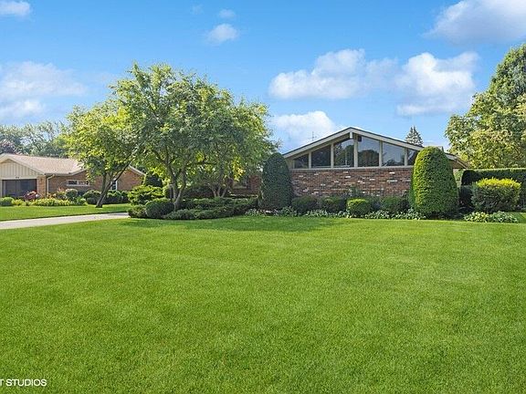 3rd image of 1652 S Bonny Bruce Dr
