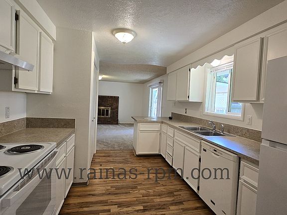 3rd image of 4051 S Ticonderoga Way